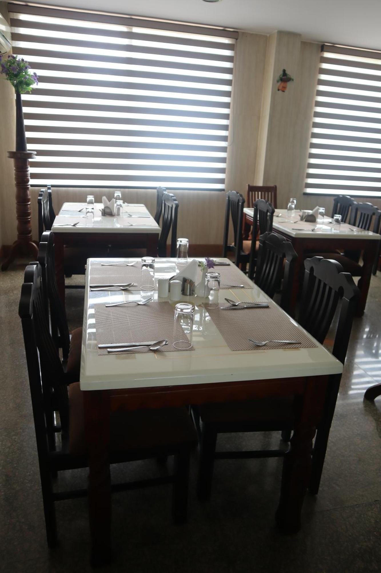 Hotel Presidency Kempegowda International Airport Bangalore Exterior foto